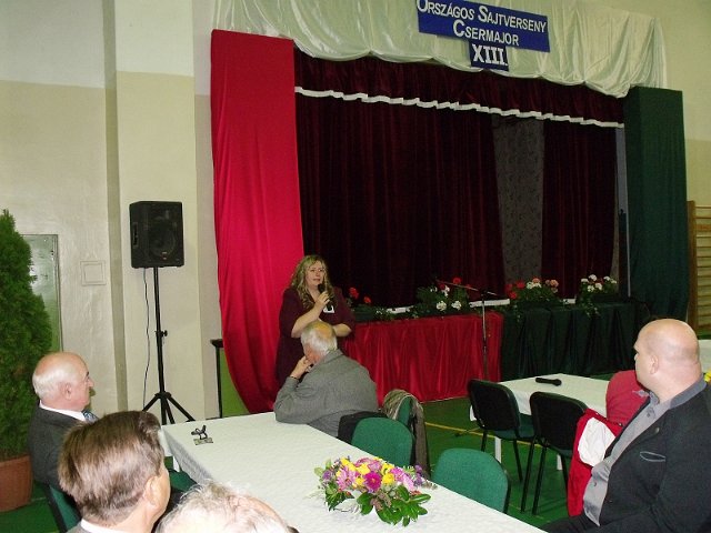 sajtverseny 240